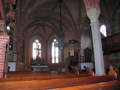 Blick in den Altarraum